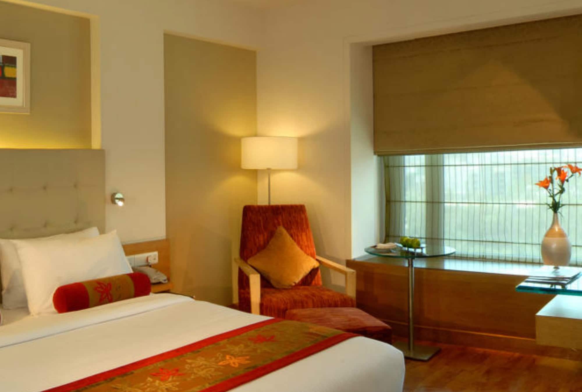 Radisson Mumbai Goregaon Bombaim Exterior foto
