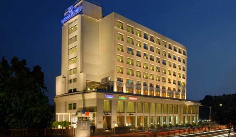 Radisson Mumbai Goregaon Bombaim Exterior foto