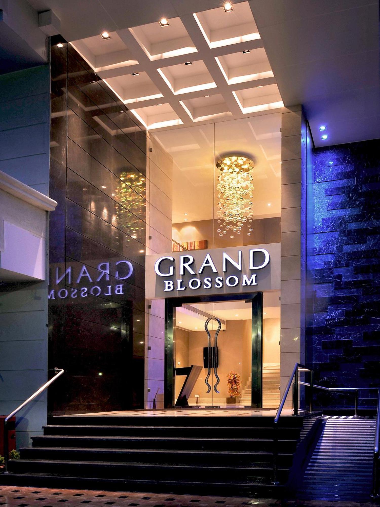 Radisson Mumbai Goregaon Bombaim Exterior foto